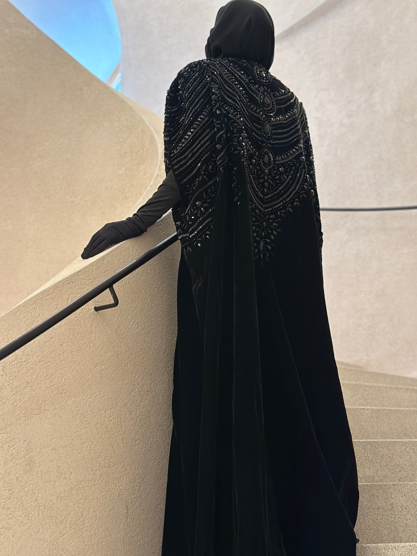 Abbey cape REGALIA